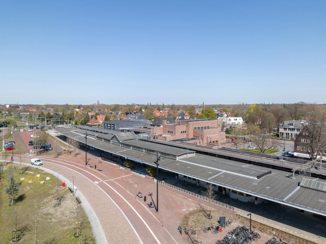 Station Naarden Bussum. Fotograaf: Ossip van Duivenbode.